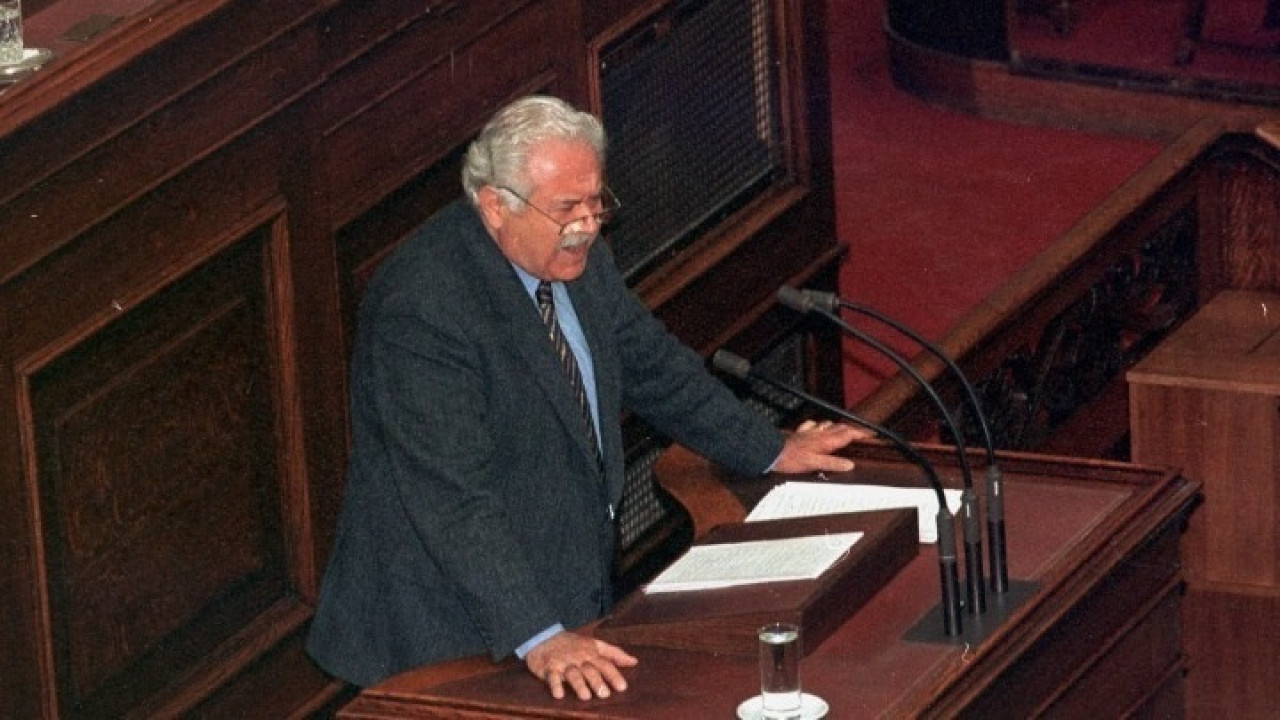 Έφυγε από τη ζωή ο πρώην υπουργός του ΠΑΣΟΚ Νίκος Ακριτίδης