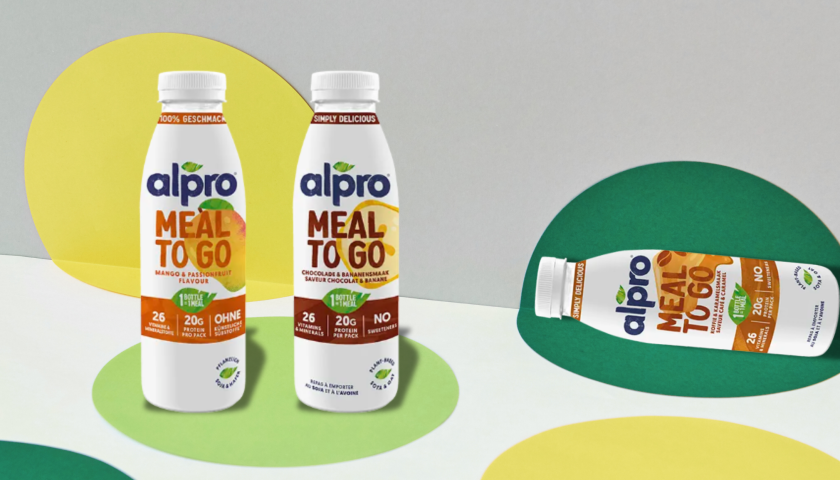 H Danone επεκτείνει τη γκάμα Alpro με φυτικά ροφήματα