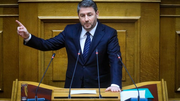Νίκος Ανδρουλάκης σε κυβέρνηση: Επιχειρείτε να φορέσετε φιλεργατικό προσωπείο