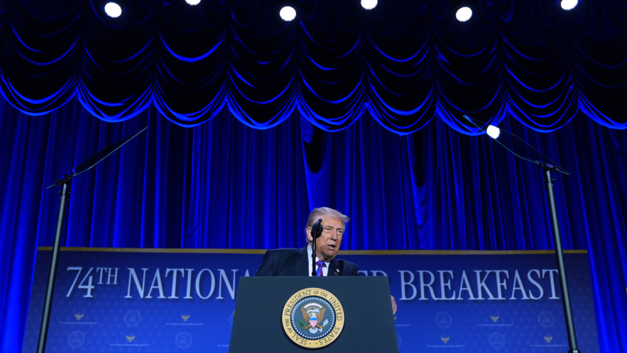 Τραμπ: Το Ιράν διαπραγματεύεται γιατί «δεν θέλει να το χτυπήσουμε»