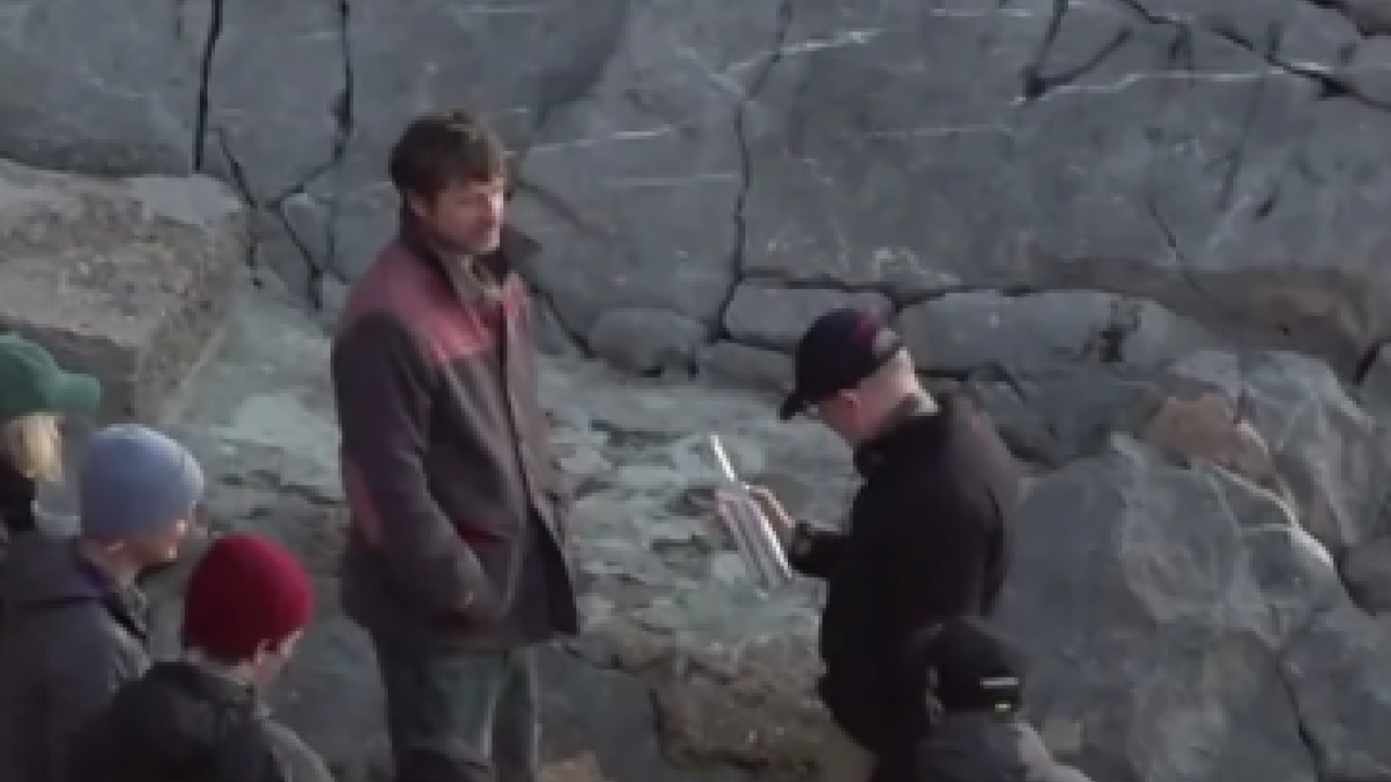 Μπραντ Πιτ: Πλάνα από τα γυρίσματα στην Ύδρα - Βίντεο