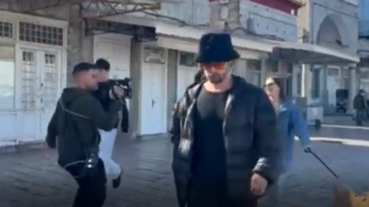 Στα στενά της Ύδρας και ο σωσίας του Μπραντ Πιτ (Βίντεο)