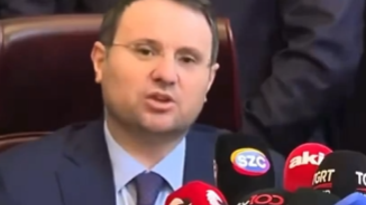 Τουρκία: Γιατί ο Ερντογάν επέλεξε τον Ακίν Γκιουρλέκ για υπουργό Δικαιοσύνης