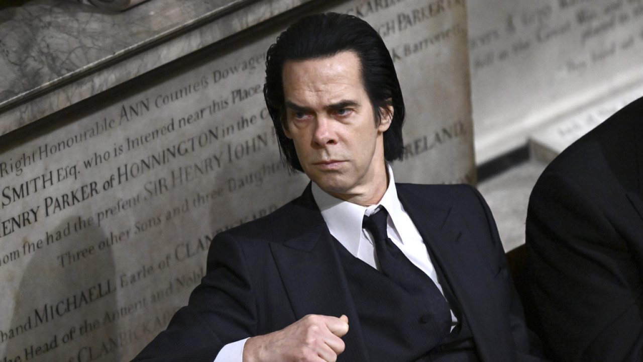 O Νικ Κέιβ απαντά στον Βιμ Βέντερς: Γιατί η τέχνη δεν είναι απλώς πολιτικό εργαλείο