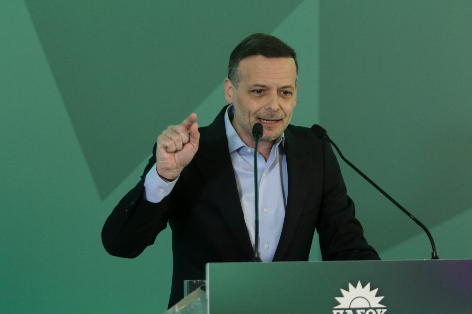««Δε σε αμφισβήτησα ποτέ. Σέβομαι τα όργανα. Πρέπει κι εσύ να σέβεσαι εμάς»½