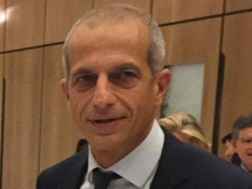 EuroDry Ltd. shows profitability and shifts to long-term charters