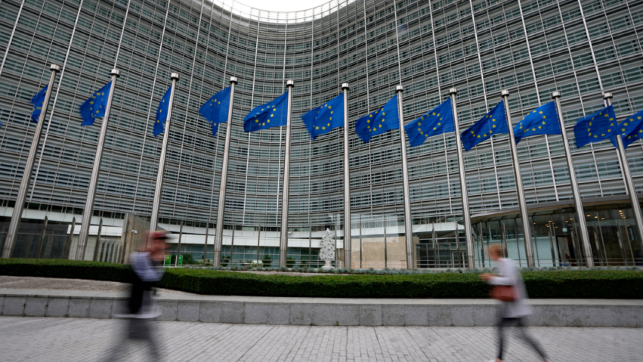 Έκτακτη συνεδρίαση των νομοθετών της ΕΕ, μετά την ακύρωση των δασμών του Τραμπ