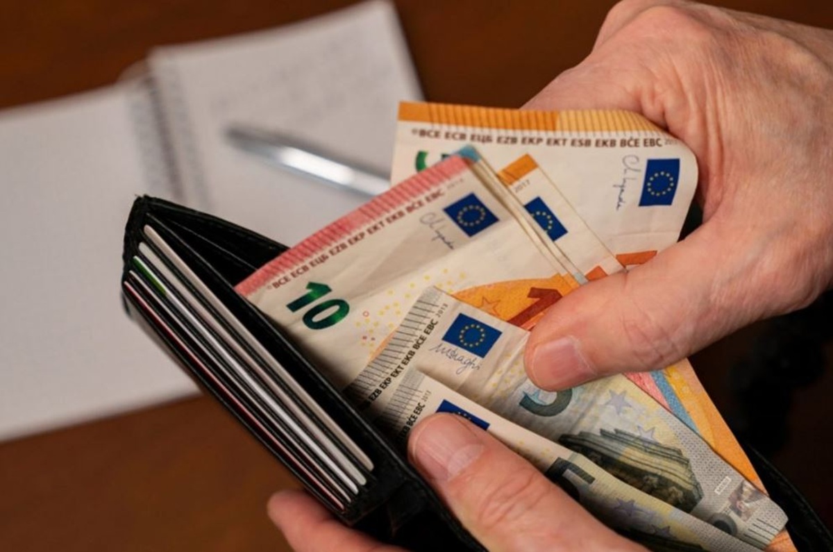 Φόροι… σε υποχώρηση! Οι ελαφρύνσεις που θα δεις από τις 16 Μαρτίου