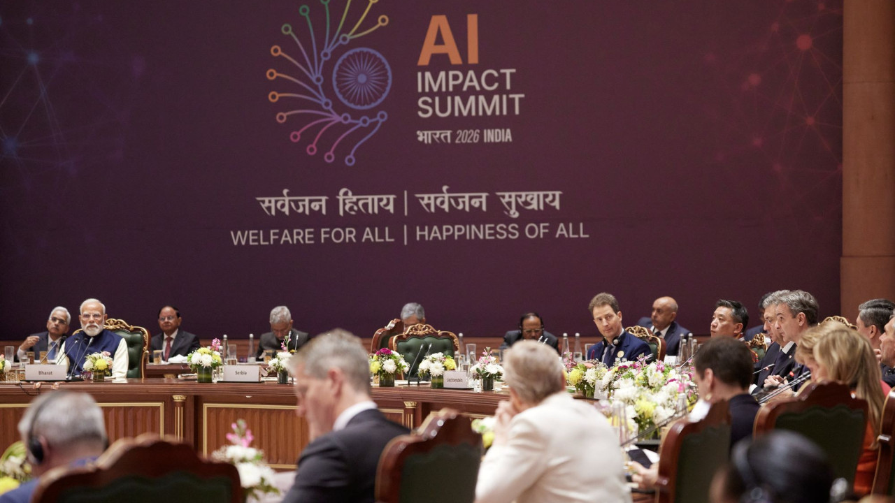 AI Impact Summit: Έκκληση για μία «ασφαλή, αξιόπιστη και ακμαία» τεχνητή νοημοσύνη