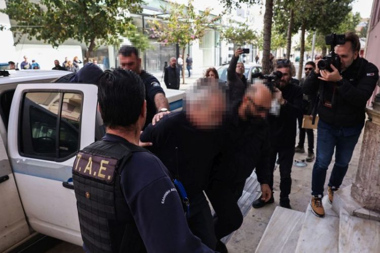 Ένας 64χρονος άνδρας μαχαίρωσε θανάσιμα τον αδερφό του – Τσακώθηκαν για τα κλειδιά του αυτοκινήτου – News.gr
