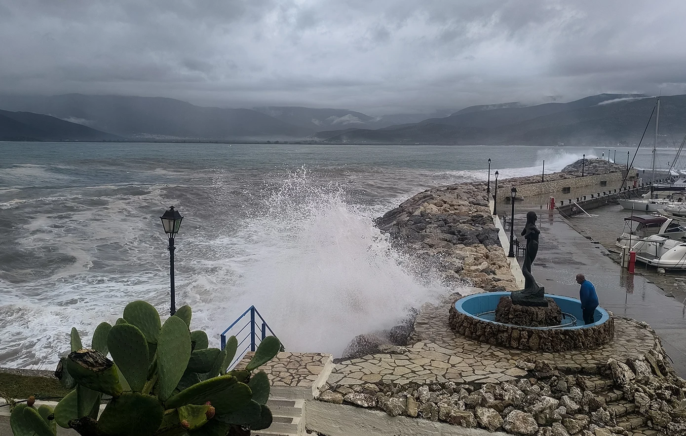 «Κόκκινος συναγερμός» σε Αχαΐα και Ηλεία, λόγω της επιδείνωσης του καιρού – News.gr