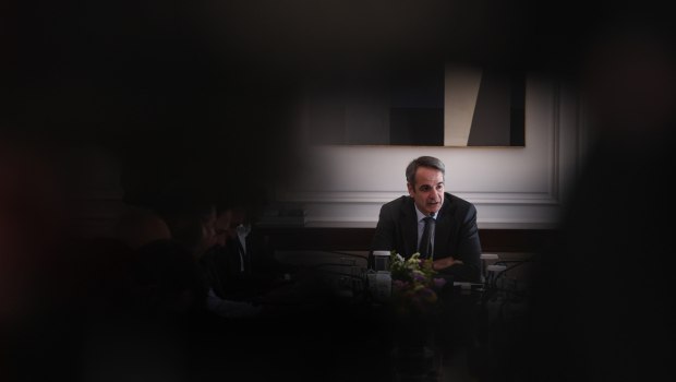 ΠΑΣΟΚ: Το να χρησιμοποιεί ως σημαία του το σύνθημα «νομιμότητα παντού» ο Μητσοτάκης, είναι το πιο σύντομο ανέκδοτο