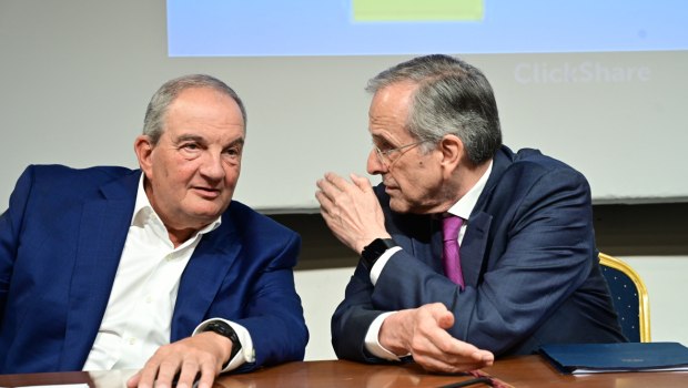 Κώστας Καραμανλής και Αντώνης Σαμαράς αποχαιρετούν τον Αναστάση Παπαληγούρα