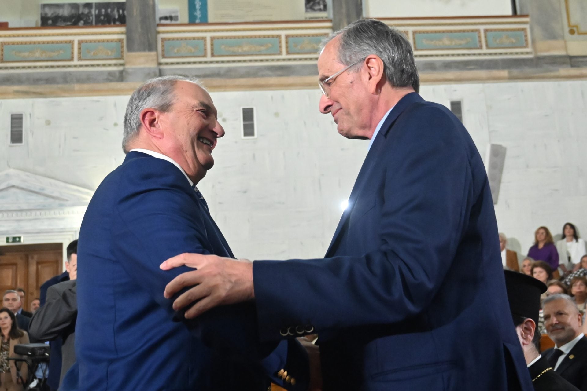 Αναβάλλεται η σύναξη Καραμανλή - Σαμαρά και στελεχών στην Καλύβα του Πατσόγιαννη