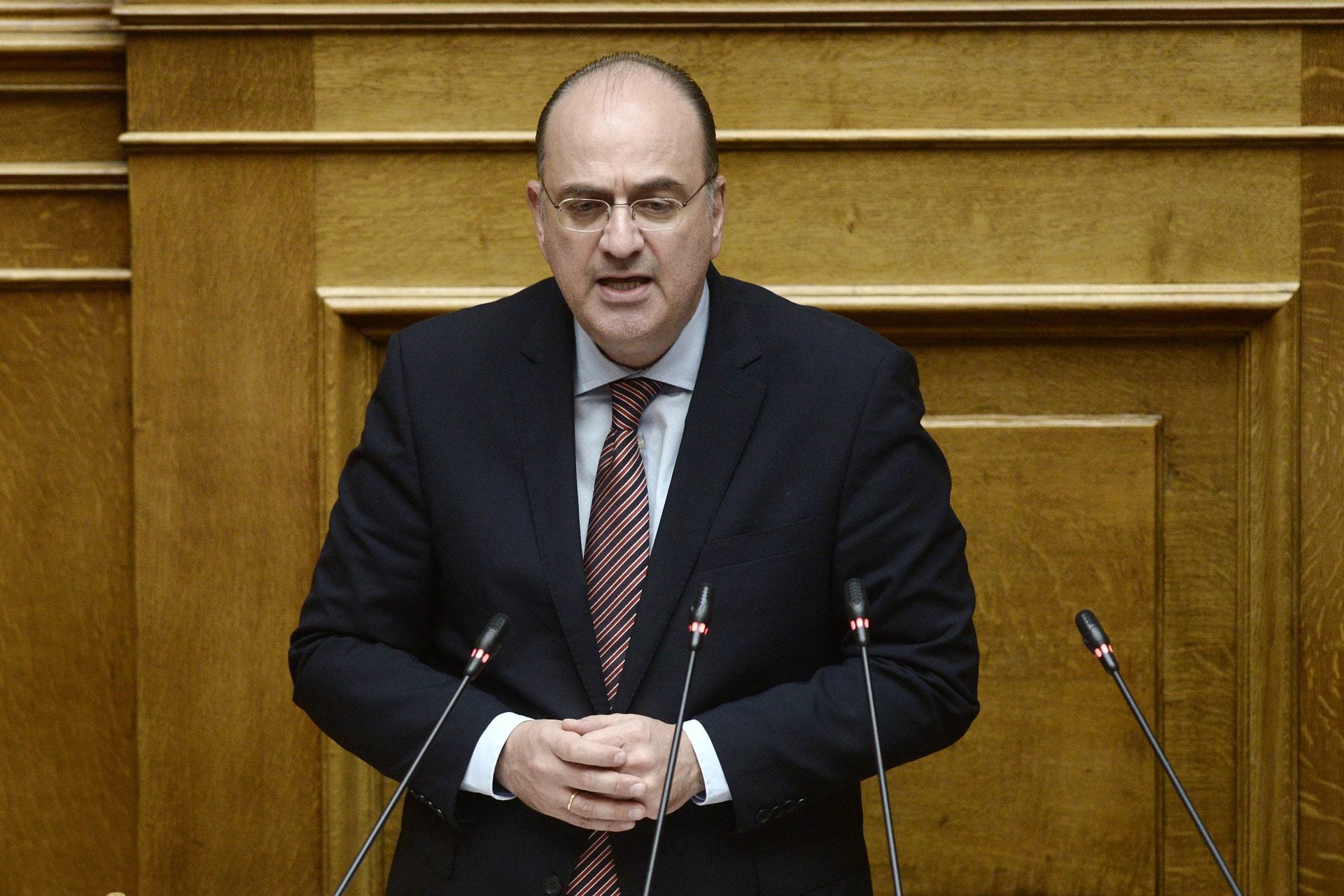 Μ. Λαζαρίδης κατά Ζ. Κωνσταντοπούλου για καταγγελία εργαζόμενης στην Πλεύση Ελευθερίας