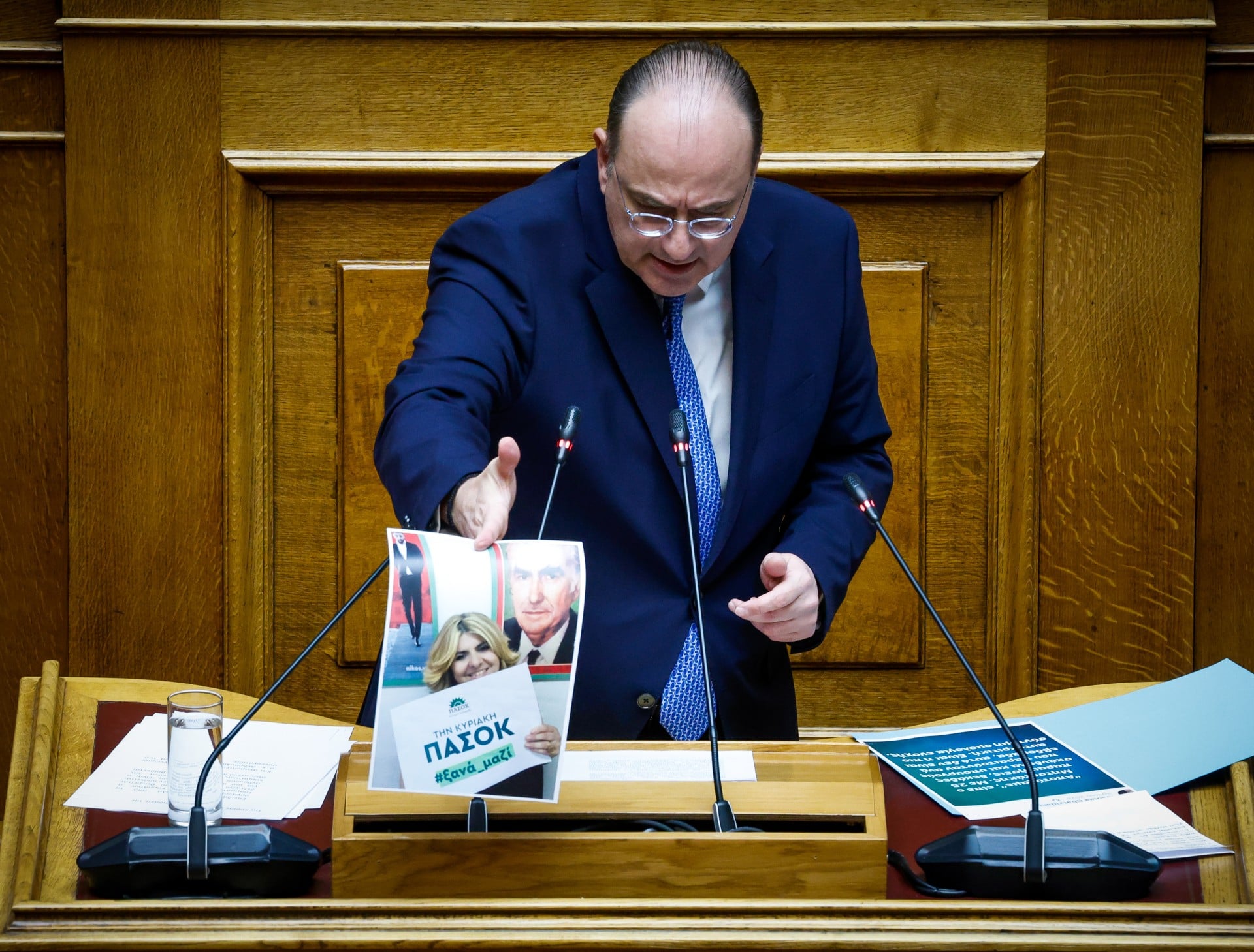 M. Λαζαρίδης κατά ΠΑΣΟΚ για την υπόθεση Χατζηδάκη: Σκάβετε τον λάκκο άλλων και πέφτετε μέσα