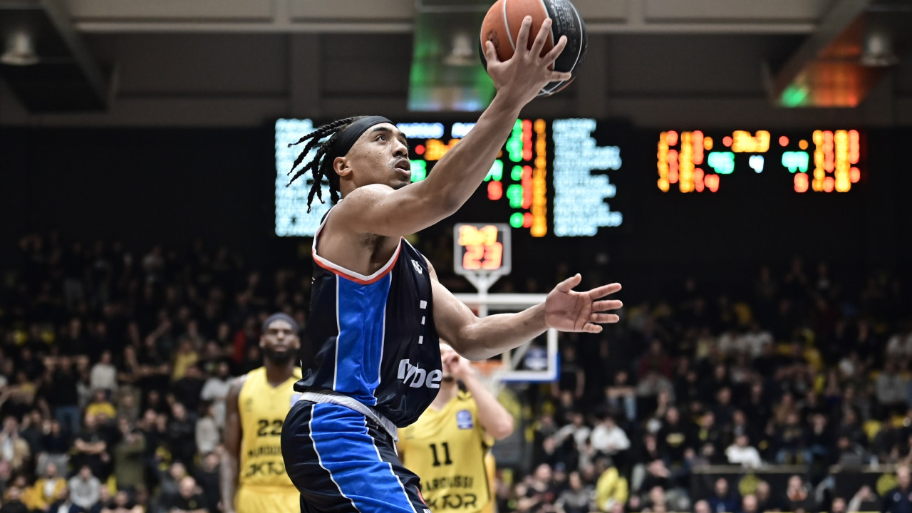 Θρίαμβος Πανιωνίου στο κλειστό του Αγίου Θωμά