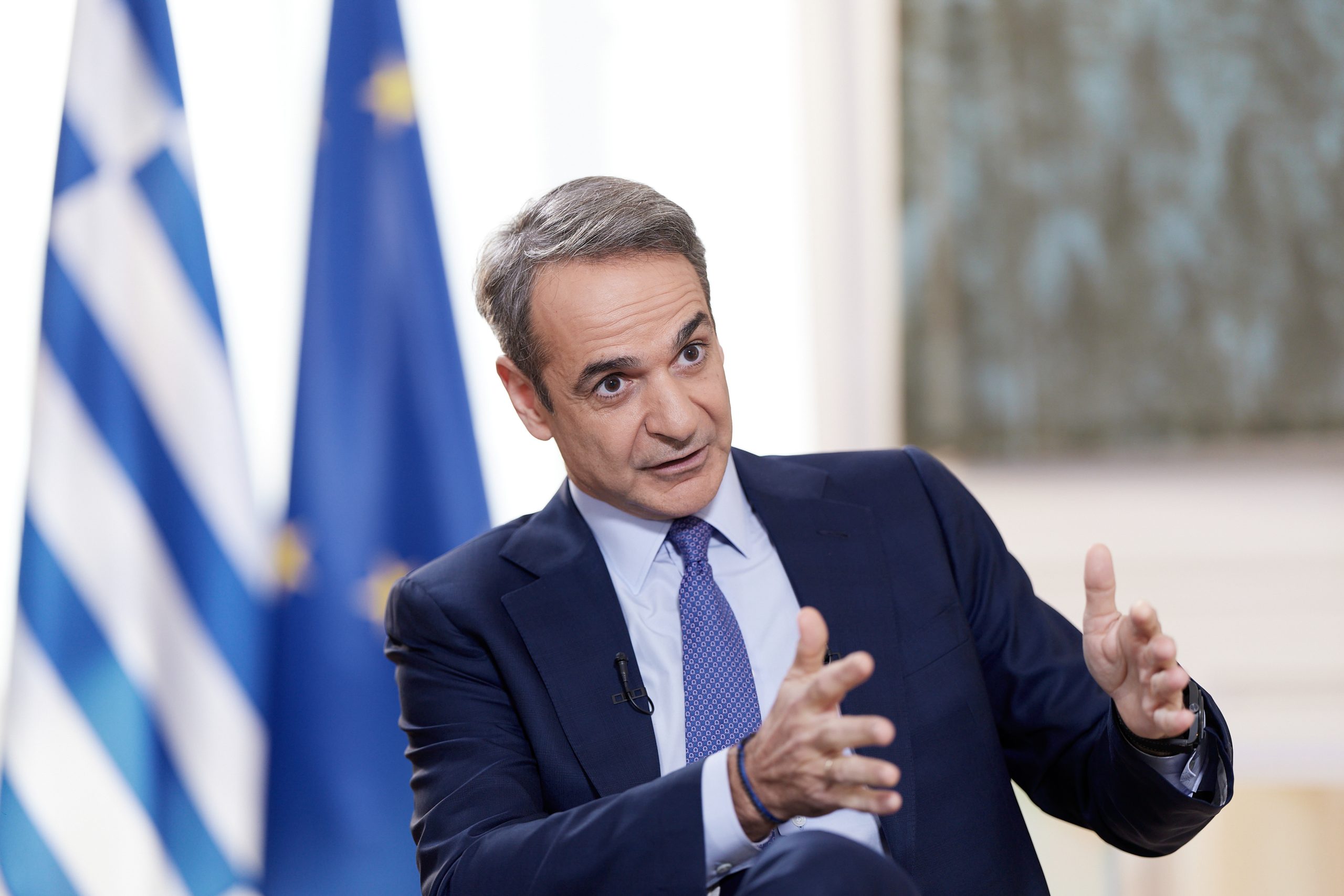 Ο Μητσοτάκης στήνει εκλογικά διλήμματα - Το «χάος», το Σύνταγμα, η προεδρία της ΕΕ
