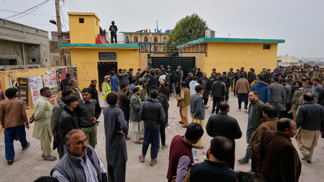 Πακιστάν: Το Ισλαμικό Κράτος ανέλαβε την ευθύνη για την επίθεση στο σιιτικό τζαμί
