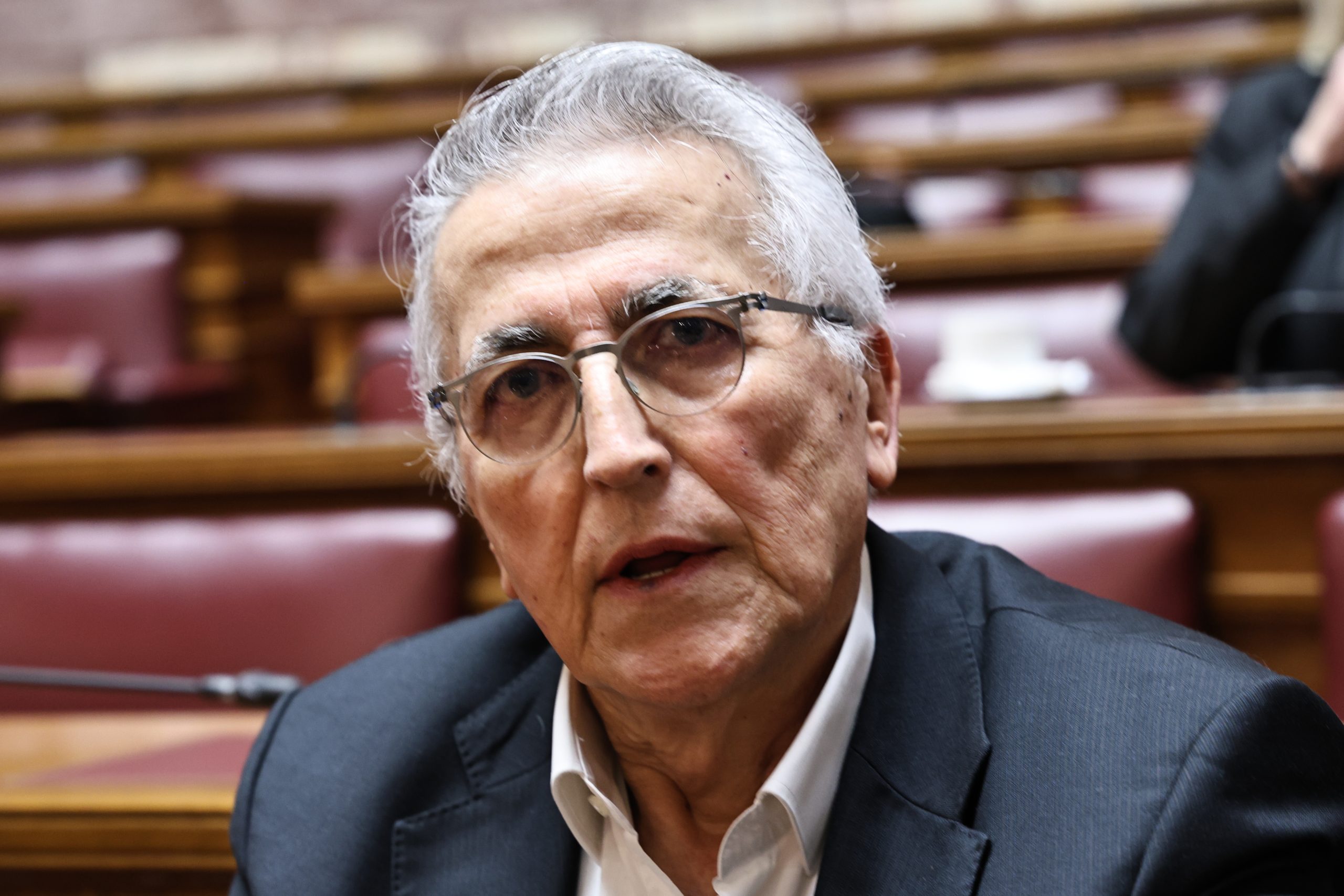 «Τον καλώ να παραιτηθεί»: Κεραυνοί του γ.γ. της ΓΣΕΕ Νίκου Φωτόπουλου κατά Γ. Παναγόπουλου