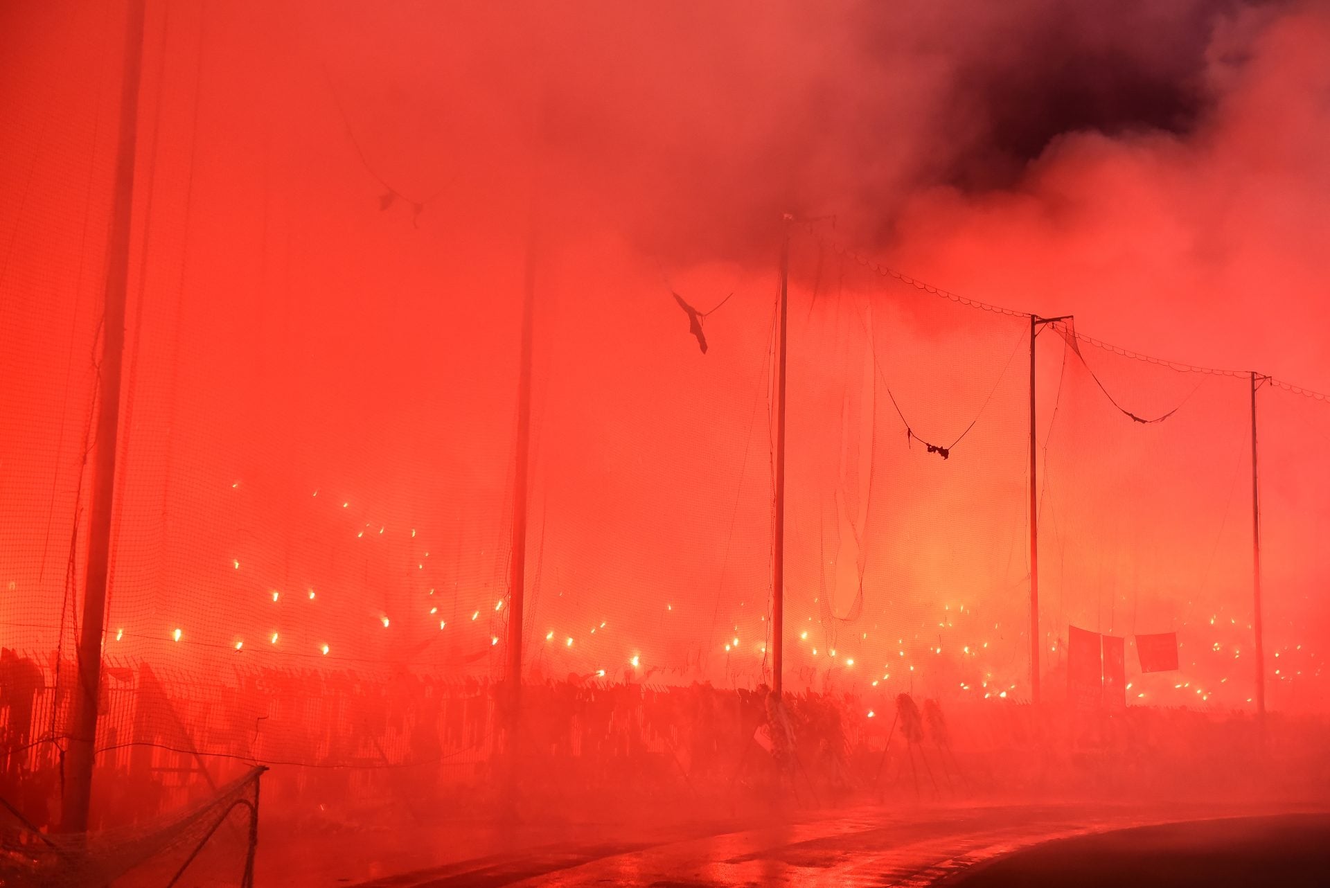 Ράγισαν καρδιές στην Τούμπα για τους αδικοχαμένους φίλους του ΠΑΟΚ