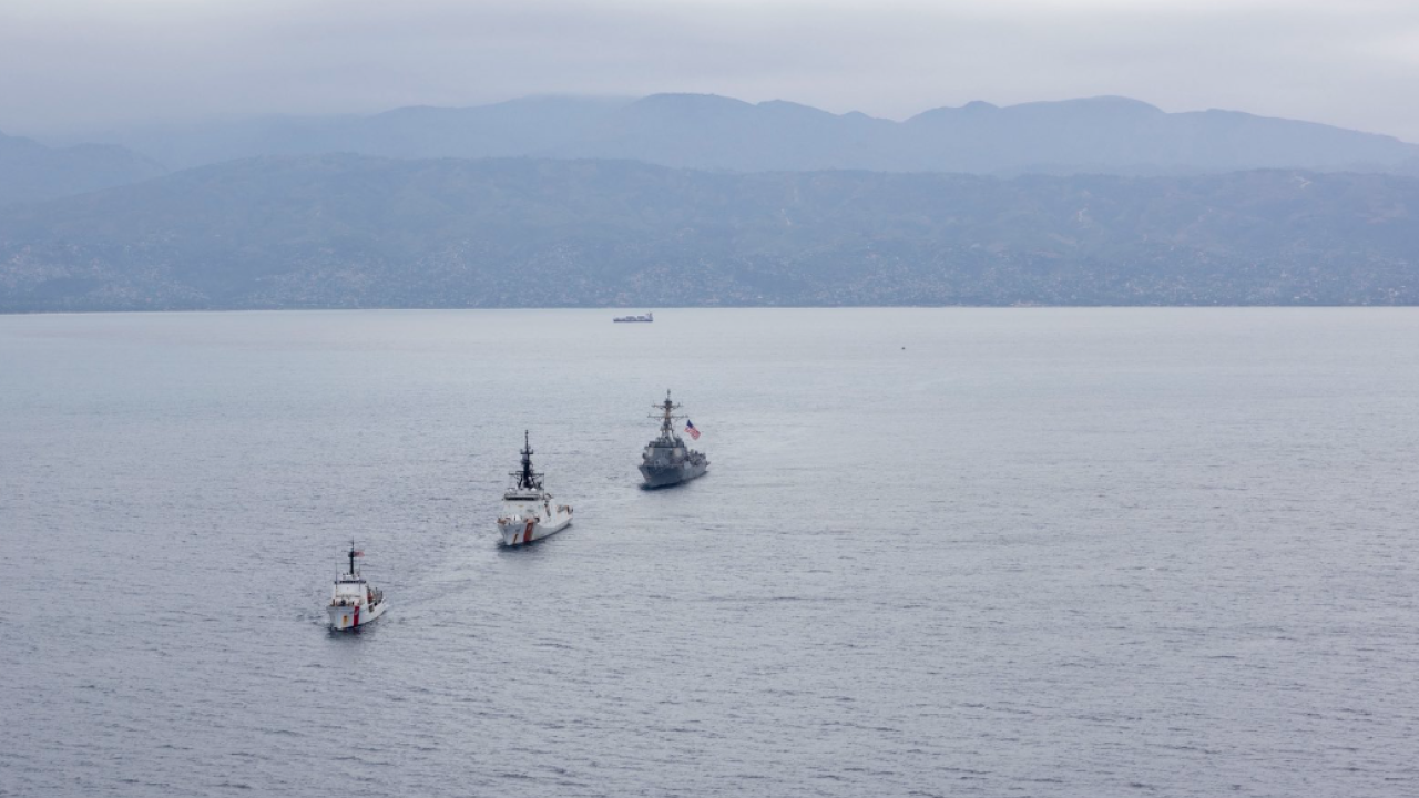 Πολεμικά πλοία των ΗΠΑ ανοικτά της Αϊτής