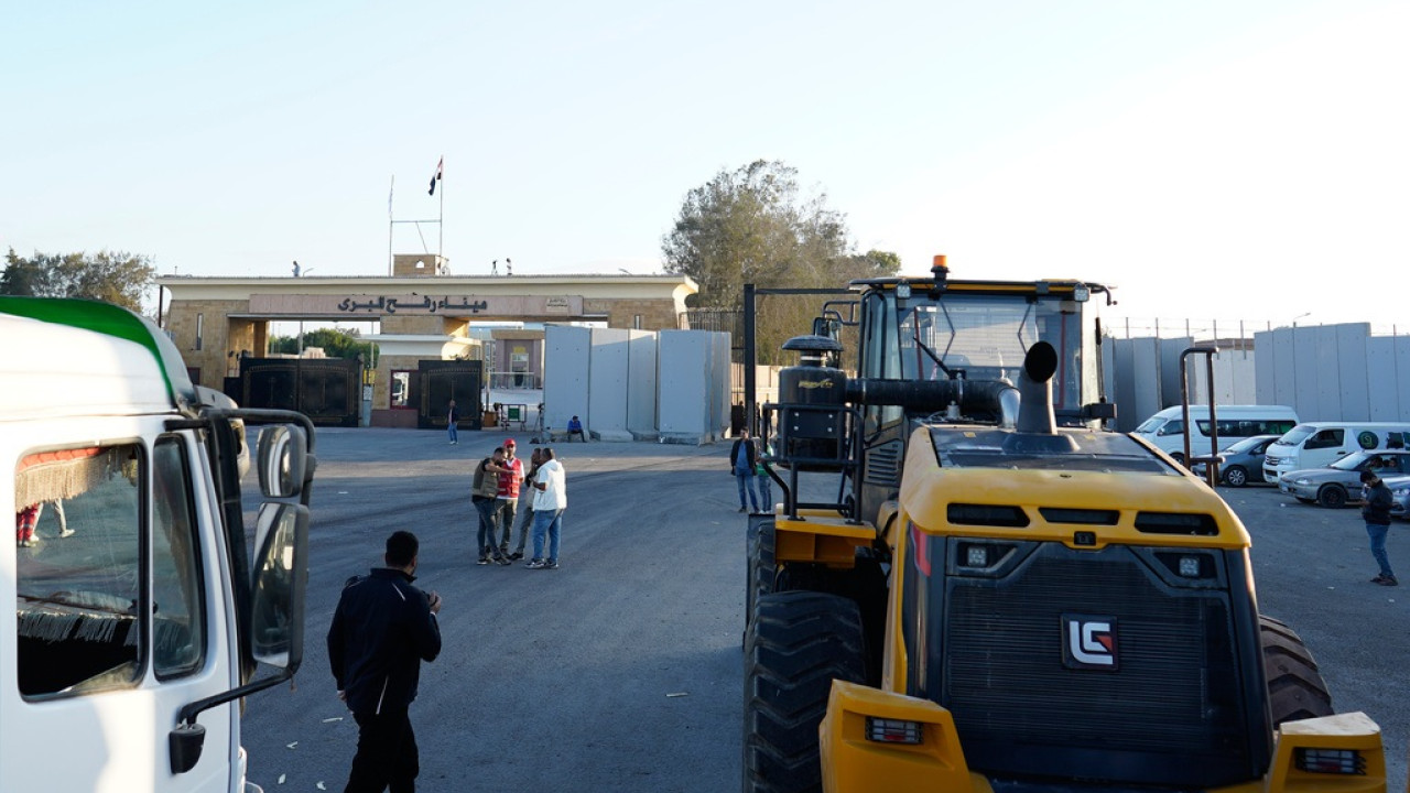 Ανοίγει αύριο με περιορισμούς το πέρασμα της Ράφα