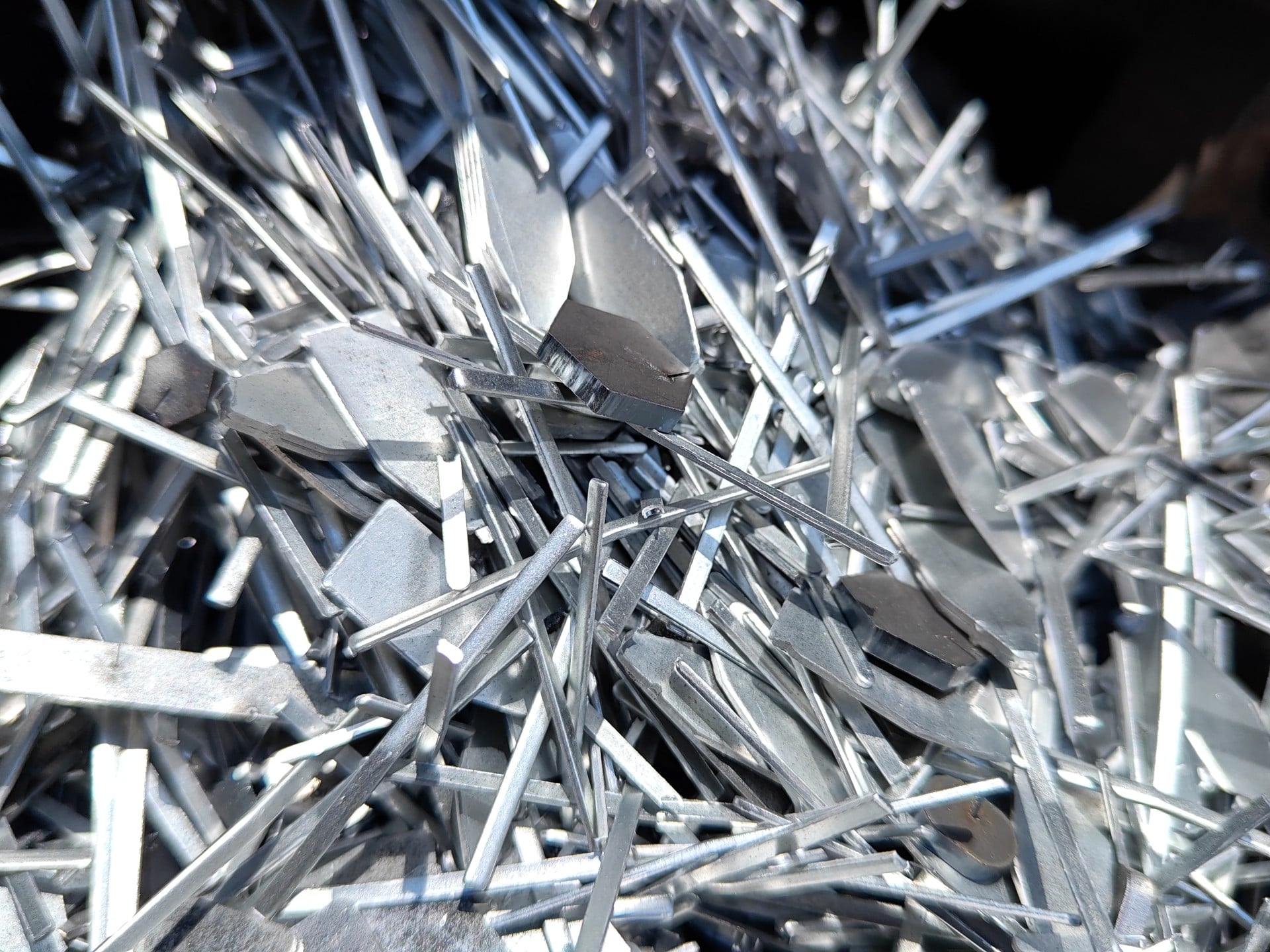 Halting the export of aluminum scrap outside Europe