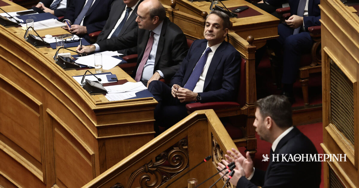 Συνταγματική αναθεώρηση: Το αδιέξοδο παιχνίδι της συναίνεσης 