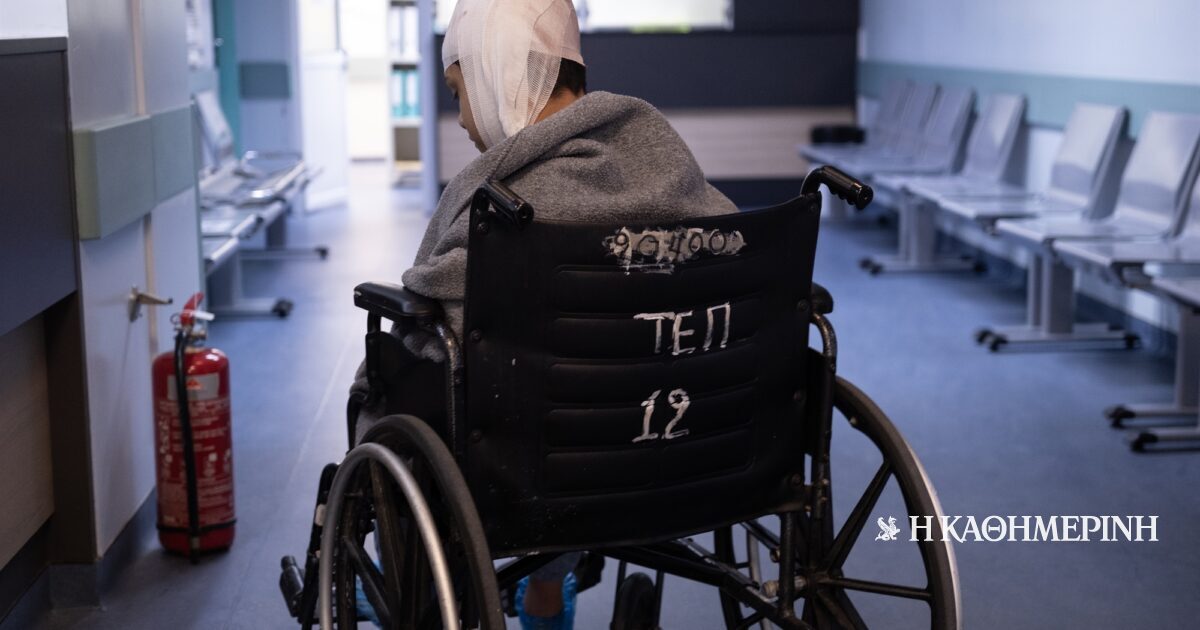 Τρίτη, 9 μ.μ., ένα μίλι ανοιχτά