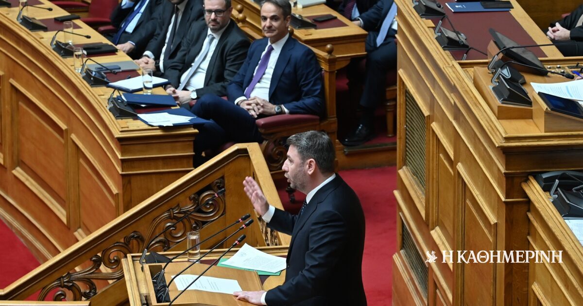 Βουλή: Σφοδρή σύγκρουση στη συζήτηση για τις υποκλοπές