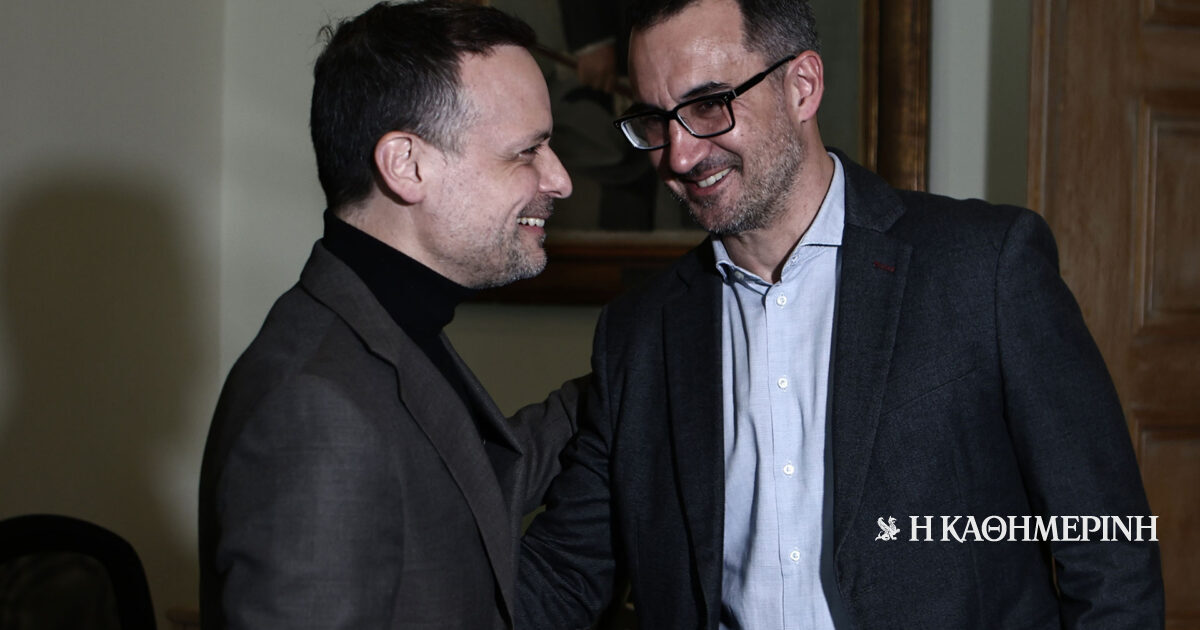 Ο σκληρός Απρίλιος του ανασχηματισμού