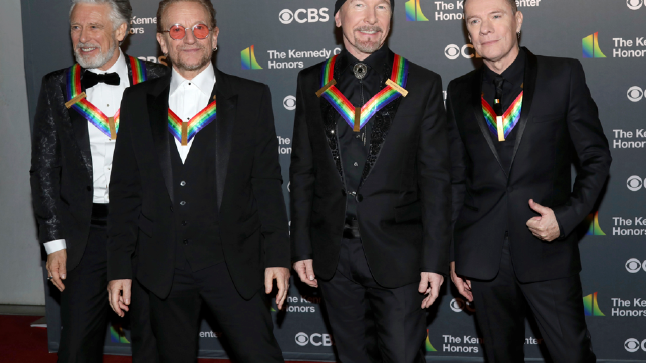 Οι U2 κυκλοφορούν νέα τραγούδια, με αναφορά στον πόλεμο στην Ουκρανία και την ICE