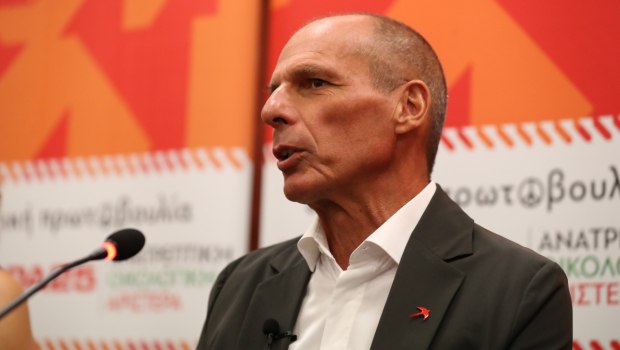 Γ. Βαρουφάκης: Οι Αρχές εξαντλούν την αυστηρότητά τους και τον παραπέμπουν σε δίκη μετά τις δηλώσεις για τα ναρκωτικά
