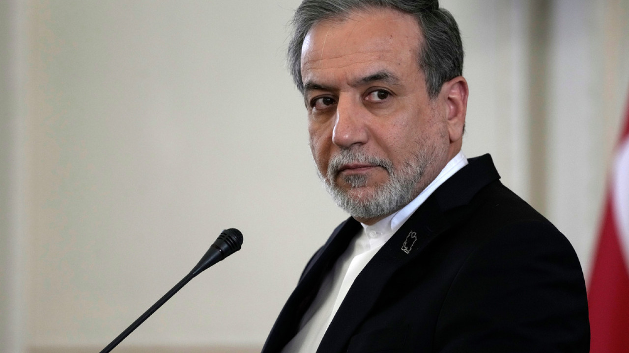 Αραγτσί στις ΗΠΑ: «Φόρο» $1 τρισ. θα σας κοστίσει η επιλογή «πρώτα το Ισραήλ»