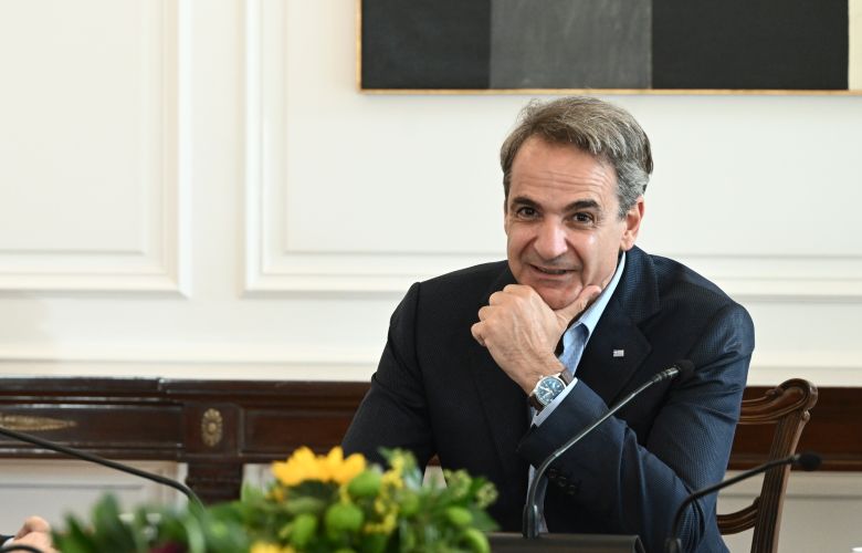 Η κυβέρνηση είναι και θα παραμείνει στο πλευρό κάθε Ελληνίδας και κάθε Έλληνα, όπως το έκανε σε κάθε δύσκολη στιγμή – News.gr