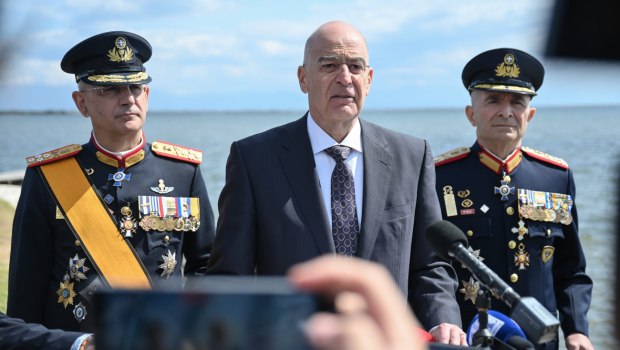 Δένδιας για την 25η Μαρτίου: Τιμάμε αυτούς που διαμόρφωσαν εθνική συνείδηση, μετατρέποντάς την σε επαναστατική πράξη