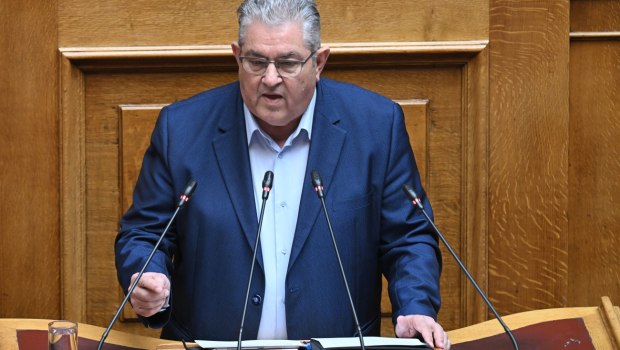 Κουτσούμπας για δίκη Τεμπών: Να μην τολμήσει η κυβέρνηση να παίξει άλλα παιχνίδια με τον πόνο των οικογενειών των θυμάτων