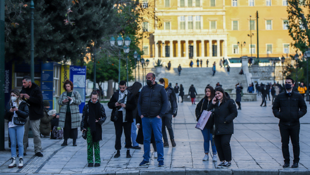 Η κοινωνία διαψεύδει το αφήγημα ευημερίας της ΝΔ, λέει το ΠΑΣΟΚ - «Η οικονομία είναι ευάλωτη»