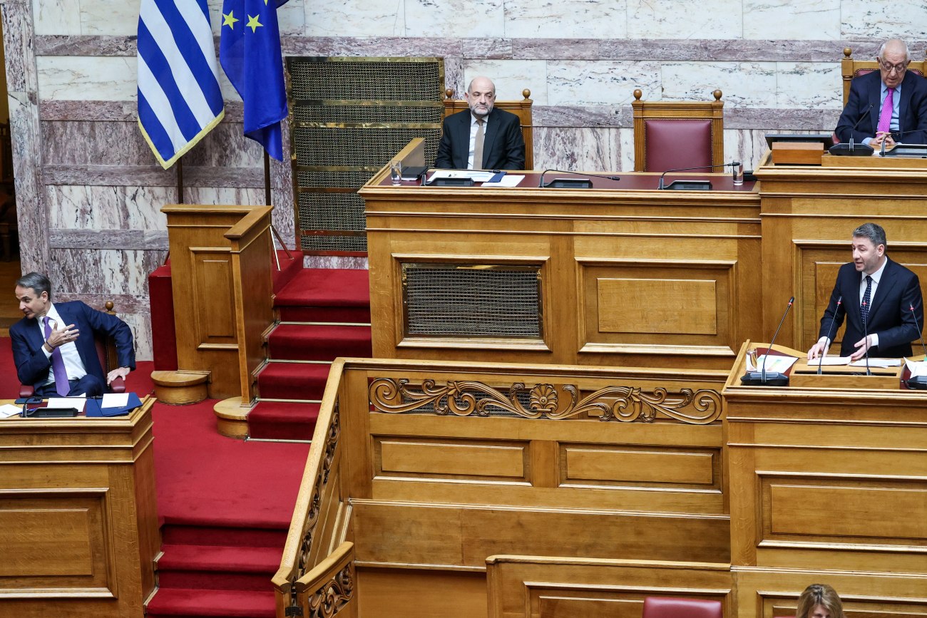 Υποκλοπές: Πώς καταρρέει το αφήγημα των «ιδιωτών» του Predator και η ολοφάνερη αμηχανία μιας ολόκληρης κυβέρνησης