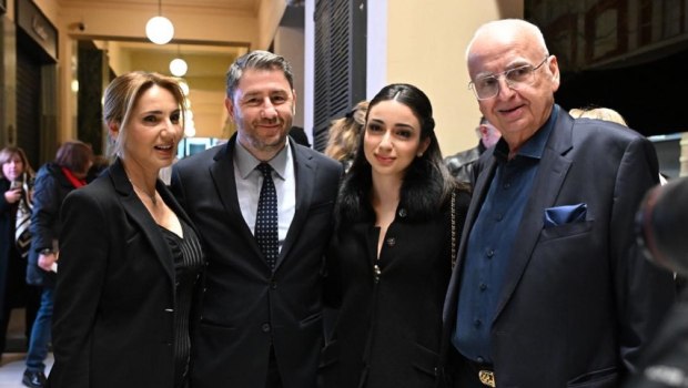 Στο «Παλλάς» ο Ανδρουλάκης: «Η μουσική του Αντώνη Καλογιάννη συνεχίζει να εμπνέει και να δίνει φωνή σε ιδέες και οράματα»