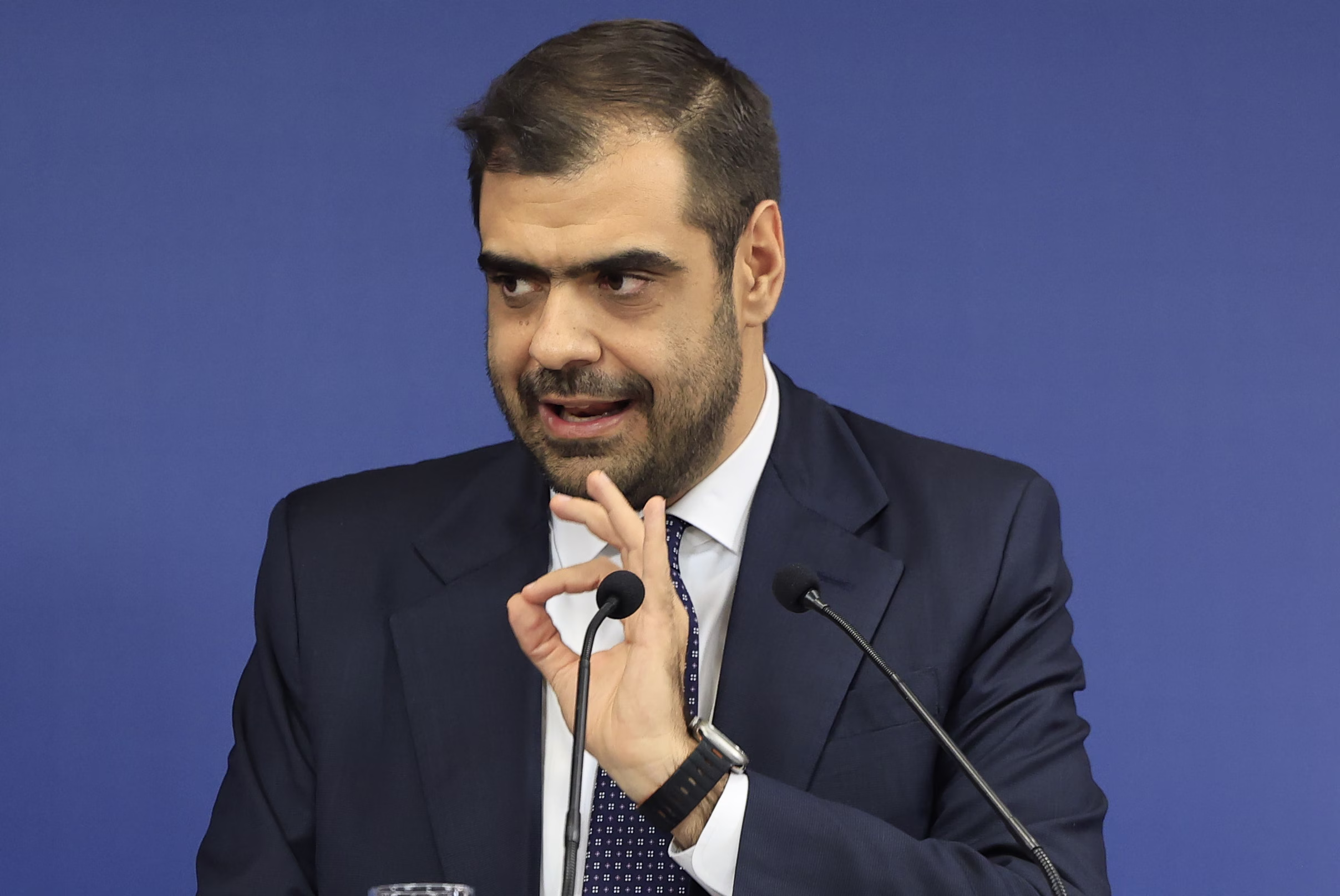 Π. Μαρινάκης για Ράδιο Αρβύλα: Ας ψάξουν να βρουν την τέταρτη καρέκλα - Η αλήθεια τους είναι αυτός που καθόταν εκεί