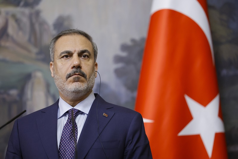 Απαράδεκτη κάθε παραβίαση του εναέριου χώρου μας – News.gr