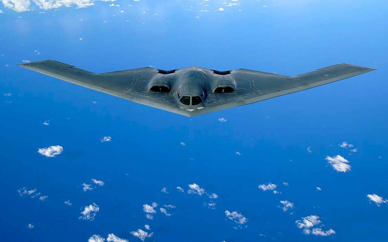 Απογειώθηκαν αμερικανικά βομβαρδιστικά B-2 με στόχο «την εξουδετέρωση και αποδυνάμωση» του Ιράν