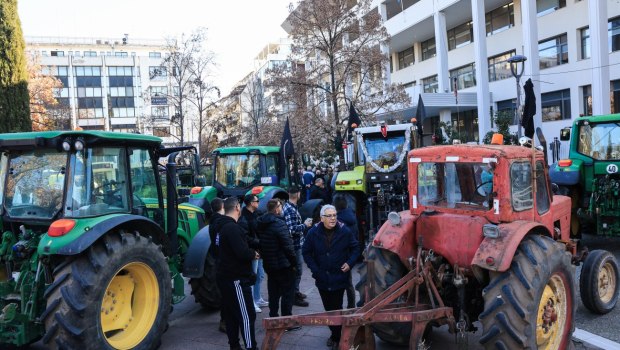ΣΥΡΙΖΑ: Φτάνουν πια τα «καθρεφτάκια» στους παραγωγούς μας, κ. Μητσοτάκη