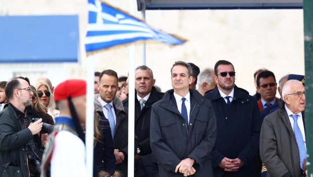 Μητσοτάκης για την 25η Μαρτίου: Αναγκαιότητα η επένδυση στην εθνική άμυνα - Η Ελλάδα προχωρά σταθερά και τολμηρά μπροστά