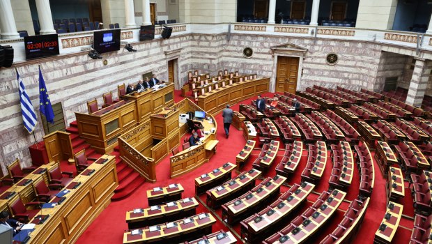 Βουλή: Ανησυχία για τις εξελίξεις με Ιράν - Να διασφαλιστεί ότι η χώρα δεν θα εμπλακεί, λέει η αντιπολίτευση