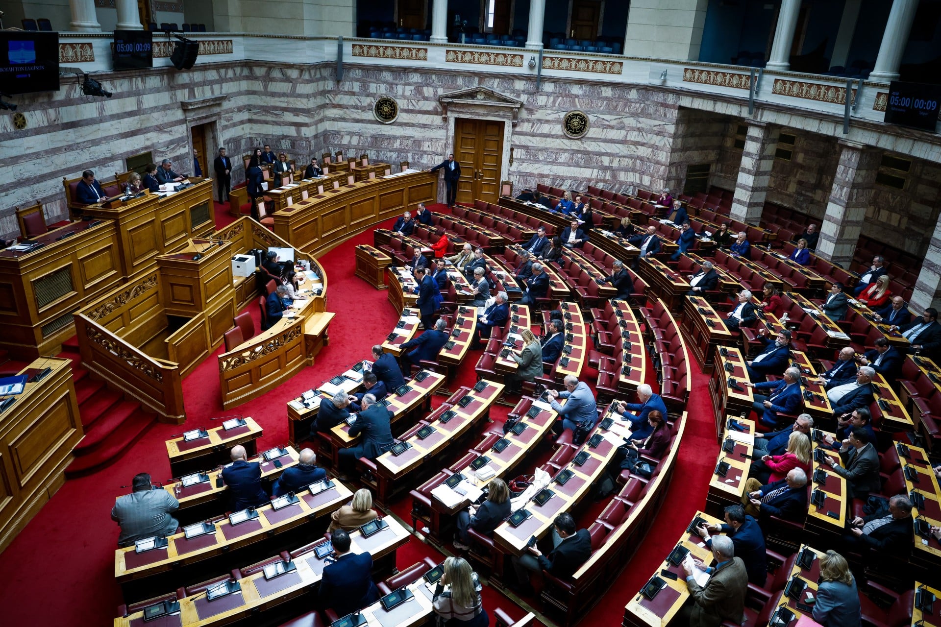 Υπερψηφίστηκε το νομοσχέδιο για τις Μεταφορές και τα ταξί