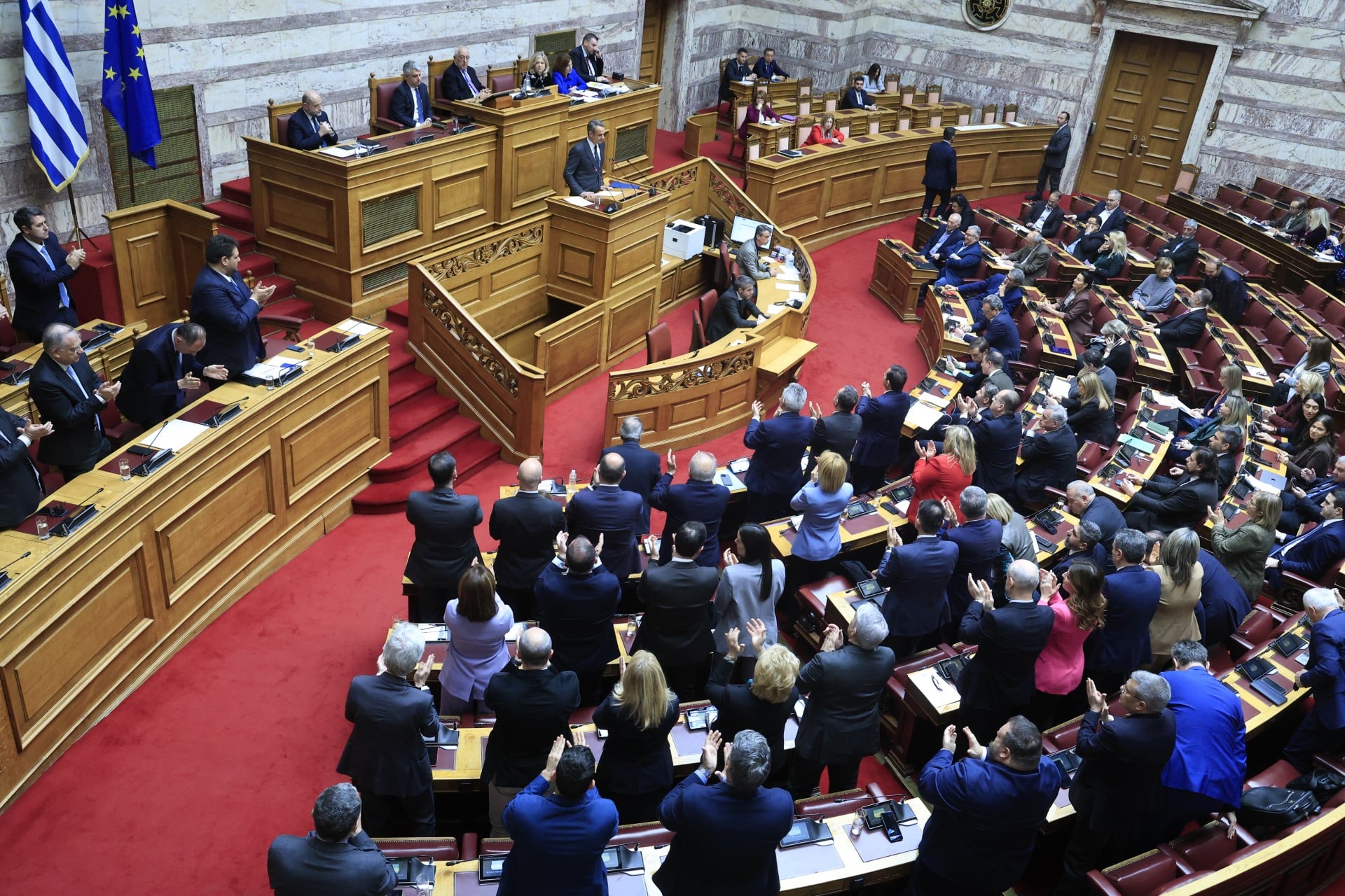 Πέρασε με 201 «υπέρ» η επιστολική ψήφος για τους απόδημους