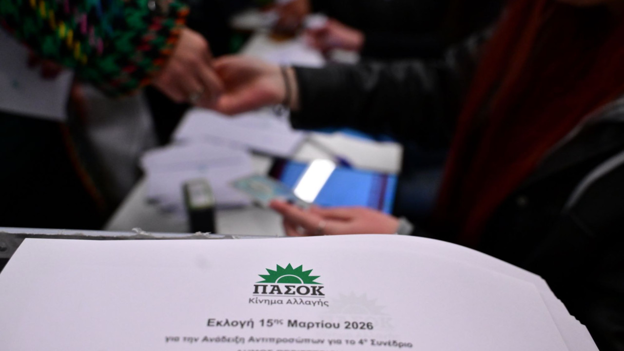 Υψηλή συμμετοχή στην ψήφιση συνέδρων του ΠΑΣΟΚ: Θα ψηφίσουν πάνω από 150.000 μέλη